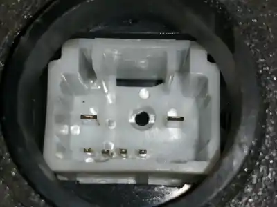 İkinci el araba yedek parçası sol ön kapi kilidi için toyota yaris (ksp9/scp9/nlp9) luna oem iam referansları 690400d140  