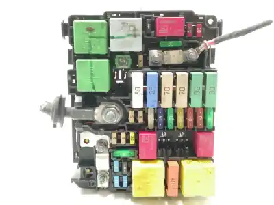 Pezzo di ricambio per auto di seconda mano scatola relè/fusibili per citroen c4 cactus business riferimenti oem iam 9804846880  