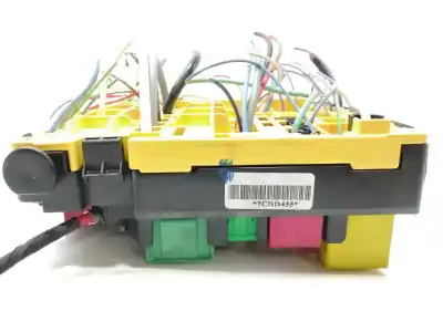 Pezzo di ricambio per auto di seconda mano scatola relè/fusibili per citroen c4 cactus business riferimenti oem iam 9804846880  