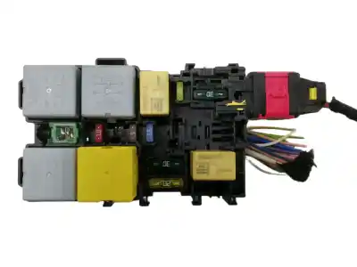 Second-hand car spare part fuse box unit for citroen c4 picasso ii 1.6 hdi 90 oem iam references 9806192580 66652x v3315733728201037