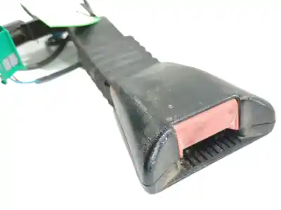 Pezzo di ricambio per auto di seconda mano gancio cintura anteriore sinistro per opel meriva cosmo riferimenti oem iam 13130377