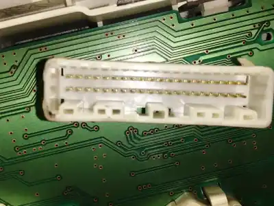 Peça sobressalente para automóvel em segunda mão quadrante por nissan note (e11e) acenta referências oem iam 9u30d  