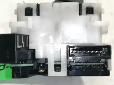 Pezzo di ricambio per auto di seconda mano comando pulito per nissan note (e11e) acenta riferimenti oem iam 252609u00a  