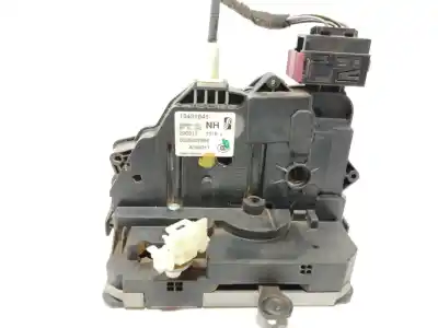 Peça sobressalente para automóvel em segunda mão fechadura da porta dianteira esquerda por opel corsa e expression referências oem iam 13431841