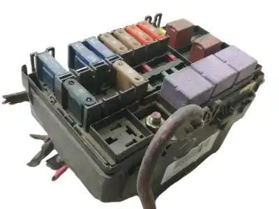 Pièce détachée automobile d'occasion BOÎTES À FUSIBLES pour RENAULT ESPACE IV (JK0)  Références OEM IAM 8200272453 82002724532 