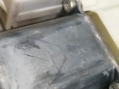 Second-hand car spare part passenger side right window regulator for bmw x3 (e83) 2.0d oem iam references 69259641  