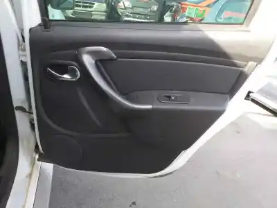 Автозапчастина б/у обликка задніх правіх дверей для dacia duster ambiance 4x2 посилання на oem iam 829a07525r  