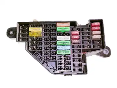 Peça sobressalente para automóvel em segunda mão caixa de fusíveis e relés por seat leon (1p1) reference referências oem iam 