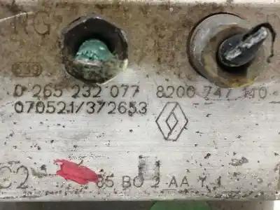 Peça sobressalente para automóvel em segunda mão abs por renault clio iii authentique referências oem iam 8200747140  