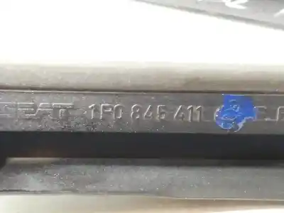 Peça sobressalente para automóvel em segunda mão vidro custódia triangular frente esquerdo por seat leon (1p1) reference referências oem iam 1p0845411  
