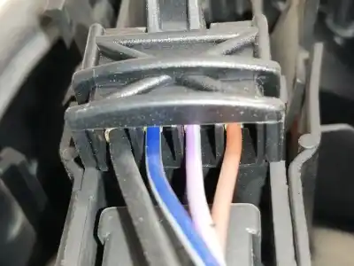 Second-hand car spare part right tailgate light for renault laguna (b56) 1.8 oem iam references 7700820051  