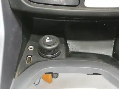 Peça sobressalente para automóvel em segunda mão moldagem por ford b-max trend referências oem iam 3200274 3200154a av11r045h20