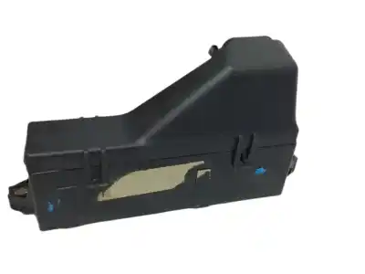 Pezzo di ricambio per auto di seconda mano scatola relè/fusibili per audi a2 (8z) 1.4 riferimenti oem iam 8z1941824  