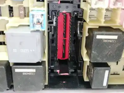 Second-hand car spare part fuse box unit for ford focus lim. (cb8) trend oem iam references 1793284  av6t14a067ac