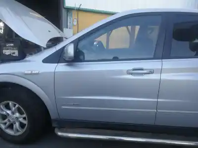 Автозапчасти б/у левая передняя дверь за ssangyong actyon 200 xdi ссылки oem iam   