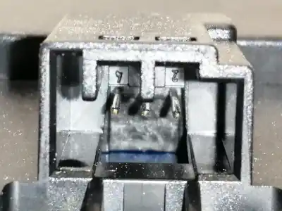 Second-hand car spare part left front power window switch for volvo c30 (533) 1.6 d oem iam references 30773209 03454170 