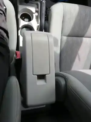 Pezzo di ricambio per auto di seconda mano bracciolo centrale per dodge caliber s riferimenti oem iam 1bm461daab  3c380603nab 7d537325 b1bm461daab3766