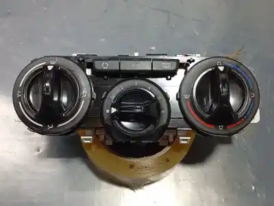 Peça sobressalente para automóvel em segunda mão comando de sofagem (chauffage / ar condicionado)  por peugeot 208 access referências oem iam 9672248380
