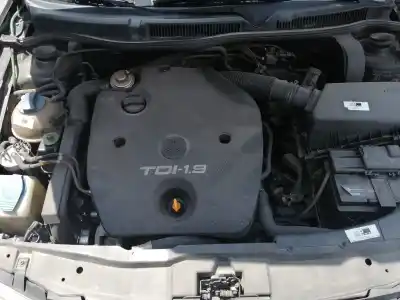 Recambio de automóvil de segunda mano de MOTOR COMPLETO para VOLKSWAGEN GOLF IV BERLINA (1J1)  referencias OEM IAM AGR  