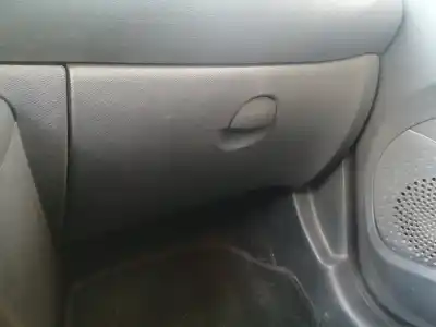 Gebrauchtes Autoersatzteil HANDSCHUHFACH zum RENAULT TWINGO  OEM-IAM-Referenzen   