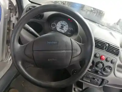 Pezzo di ricambio per auto di seconda mano volante per fiat seicento (187) active riferimenti oem iam   