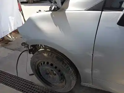 Peça sobressalente para automóvel em segunda mão guarda-lamas dianteiro esquerdo por renault scenic iii expression referências oem iam 631017581r