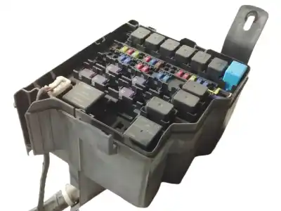 Second-hand car spare part fuse box unit for mazda 2 (de_, dh_) 1.3 (de3fs) oem iam references d6516676y k7005 d65166760