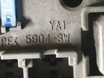 Second-hand car spare part fuse box unit for mazda 2 (de_, dh_) 1.3 (de3fs) oem iam references d6516676y k7005 d65166760