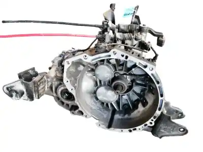 Peça sobressalente para automóvel em segunda mão CAIXA DE VELOCIDADES por KIA CARNIVAL  Referências OEM IAM Y061112599  5 VELOCIDADES