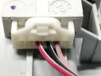 Second-hand car spare part interior light for dacia sandero stepway oem iam references 8200073231  