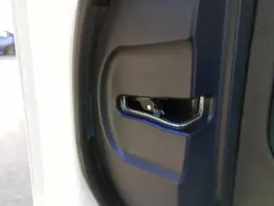 Автозапчастина б/у замок передніх дверей лівий для lexus is200 (ds2/is2) 220d посилання на oem iam 6904053100  q67k1700