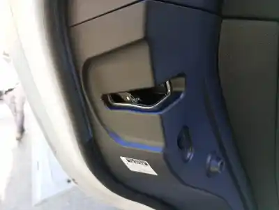 Автозапчастина б/у замок дверей заднього лівого для lexus is200 (ds2/is2) 220d посилання на oem iam 6905053040  u47k1518