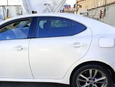 Автозапчастина б/у двері задні ліві для lexus is200 (ds2/is2) 220d посилання на oem iam 6711453020  