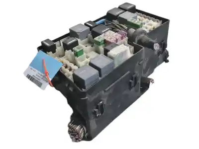 Pièce détachée automobile d'occasion boîtes à fusibles pour ford kuga (cbs) trend+ références oem iam av6t14a076ab  