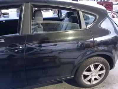 Peça sobressalente para automóvel em segunda mão porta do automóvel traseira esquerda por seat leon (1p1) reference referências oem iam 1p0833055  