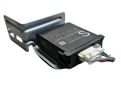 Автозапчастина б/у ЕЛЕКТРОННИЙ МОДУЛЬ для MAZDA CX-3  Посилання на OEM IAM D24K51225  3560065117