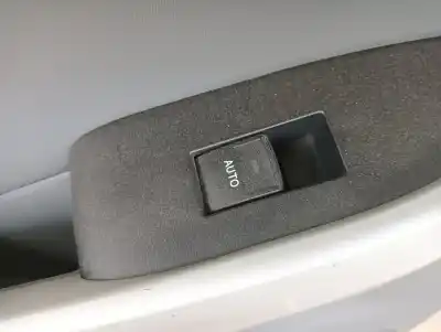 Автозапчасти б/у задняя левая дверь за toyota prius (_w3_) 1.8 hybrid (zvw3_) ссылки oem iam 6700447080  