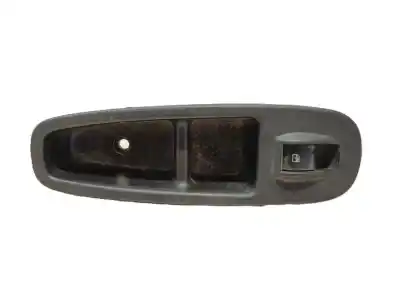 Peça sobressalente para automóvel em segunda mão botão / interruptor elevador vidro dianteiro direito por fiat 500l (351_, 352_) 1.6 d multijet (199lyd1b) referências oem iam 735600120