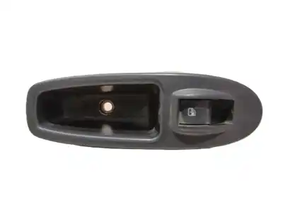 Peça sobressalente para automóvel em segunda mão botão / interruptor elevador vidro traseiro esquerdo por fiat 500l (351_, 352_) 1.6 d multijet (199lyd1b) referências oem iam 735555157