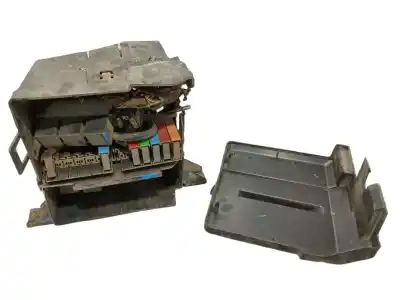Piesă de schimb auto la mâna a doua PANOU SIGURANȚE pentru NISSAN PRIMASTAR (X83)  Referințe OEM IAM 8200046403  91165778