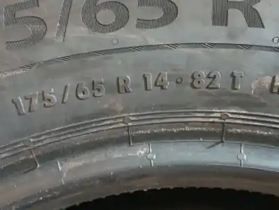 Pièce détachée automobile d'occasion pneu pour citroen c3 i (fc_, fn_) 1.4 hdi références oem iam 175/65 r14 82t  