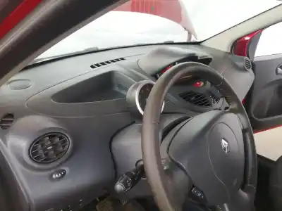 Tweedehands auto-onderdeel dashboard voor renault twingo authentique oem iam-referenties 