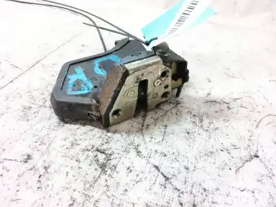 Peça sobressalente para automóvel em segunda mão fechadura da porta traseira direita por toyota corolla verso (_e12_) 2.0 d-4d (cde120_) referências oem iam 6905013090