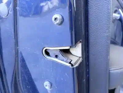 Second-hand car spare part left front door lock for bmw 1 (e87) 120 d oem iam references 51217202143  7202149