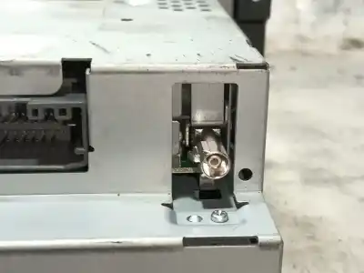 Second-hand car spare part audio system / radio cd for chrysler sebring (js) 2.0 crd oem iam references 5107096ah  05107096aj