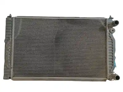 Pièce détachée automobile d'occasion RADIATEUR D'EAU pour VOLKSWAGEN PASSAT BERLINA (3B3)  Références OEM IAM 8D0121251P  