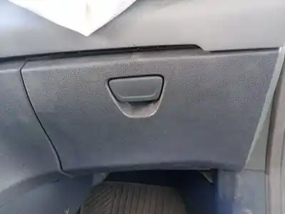 Автозапчастина б/у бардачок для ford fiesta vi (cb1, ccn) 1.6 ti посилання на oem iam 2038239  8a61a06010