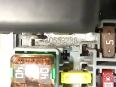 Автозапчасти б/у блок реле/предохранителей за volvo s60 ii (134) d3 ссылки oem iam 30659282 30659288 dpn13800159hwb