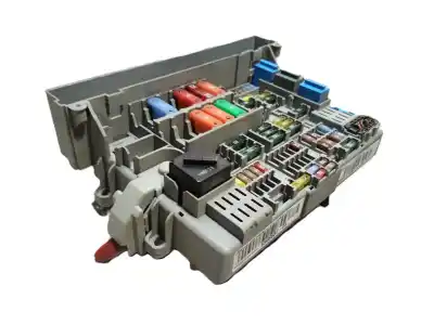 Gebrauchtes Autoersatzteil RELAIS SICHERUNGSKASTEN Multifunktionsrelais zum BMW 1 (E87)  OEM-IAM-Referenzen 61146978270  690660703