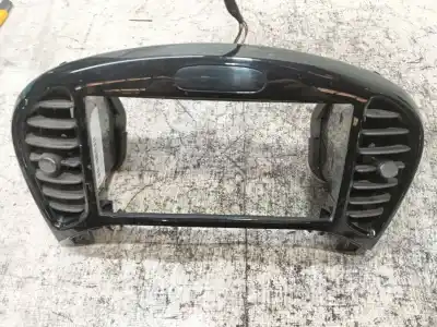 Peça sobressalente para automóvel em segunda mão grelha / difusor de ar por nissan juke (f15) 1.5 dci referências oem iam 687511ke0a